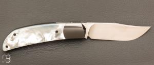   Couteau "Foxy" custom par Maxime Belzunce - Nacre blanche et RWL34