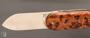 Couteau " Le Cerbère® " pliant par l'Atelier Les 2 Diables - Loupe de Thuya et 14c28N