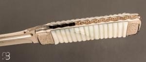   Couteau " Liner lock " custom par Koji Hara - Nacre blanche