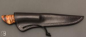   Couteau droit par Nicolas Mestrallet - Atelier du couteau de Vaunaveys - Lame forgée acier damas mosaïque et marronnier stabilisé