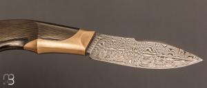  Couteau "  Nessmuk " fixe de Camille Sennegon - Fibre de carbone et lame en damas échelle W