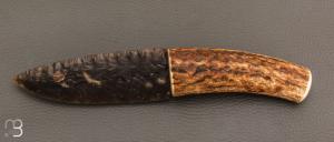   Couteau " Silex et bois de cerf " par Kévin Chartier