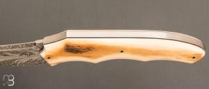   Couteau " Tetrao " custom par Cyril Doche - Mammouth et damas plume