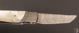   Couteau " Chiudibile  " custom par Fabrizio Silvestrelli - Nacre blanche et lame damas