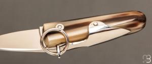  Couteau de poche Coup de Poing 7 cm Corne Blonde par J. Mongin