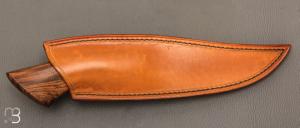 Couteau Droit forgé main par Jean Paul Sire - Noyer et lame acier C130