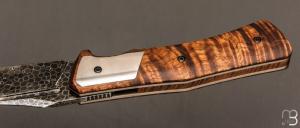  Couteau " Fallout " de collection par Olivier Ouertal - Tamarin ondé et lame en damas "Dragon skin"