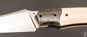  Couteau  "  Liner-lock custom " de Berthelemy Gabriel - La Forge Agab - Ivoire de mammouth et RWL34