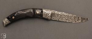    Couteau " liner-lock custom " par Alain & Joris Chomilier - Corne de Springbok et damas Chad Nichols