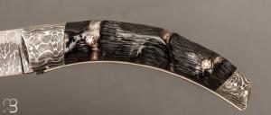    Couteau " liner-lock custom " par Alain & Joris Chomilier - Corne de Springbok et damas Chad Nichols