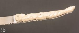   Couteau " Laguiole tête de femme " de collection par Isabelle et Pascal Graveline