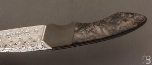 Couteau " Duc9  " custom par Nicolas Kowal - Fibre de carbone et lame en Damasteel® Aegir
