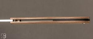 Couteau " Le 26 " par MTBlades Benjamin Thuillier - Paperstone et lame en 14C28
