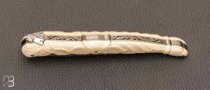   Couteau " Laguiole tête de femme " de collection par Isabelle et Pascal Graveline