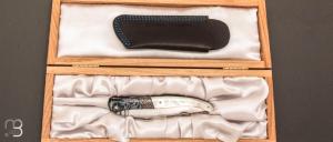    Couteau  " Laguiole pièce unique " de poche par Philippe Voissière - Corail et nacre