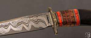  Couteau " Hunter Bowie " fixe custom par Santino Ballestra -  Corne de buffle et lame forgée acier damas