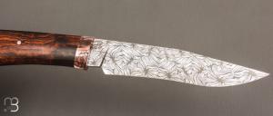   Couteau droit par Nicolas Mestrallet - Atelier du couteau de Vaunaveys - Lame forgée acier damas mosaïque et bois de fer