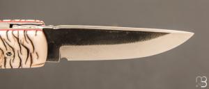 Couteau  "  Fidel " de poche manche en pomme de pin stabilisé par Citadel Dep Dep