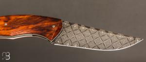    Couteau « Ibex » custom par Cyril Doche - Bois de fer et damas mosaïque