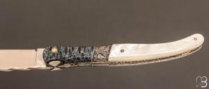    Couteau  " Laguiole pièce unique " de poche par Philippe Voissière - Corail et nacre