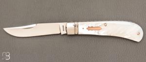    Couteau " Backpocket " de Craig Brewer - Nacre blanche et or