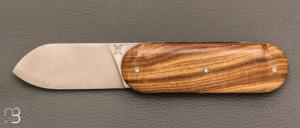 Couteau " Le Cerbère® " pliant par l'Atelier Les 2 Diables - Pistachier et 14c28N