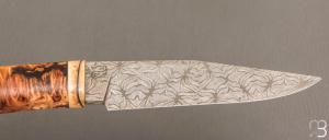  Couteau droit par Nicolas Mestrallet - Atelier du couteau de Vaunaveys - Lame forgée acier damas mosaïque et marronnier stabilisé