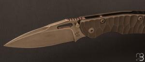   Couteau " Liner-Lock Titane  " custom par Sacha Thiel