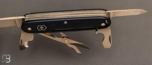   Couteau Synergy X Alox Bleu par Victorinox - 0.8226.22