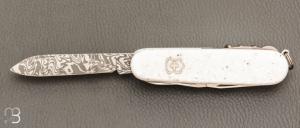   Special Companion Damast Limited Edition 2025 " par Victorinox - 1.3901.J25