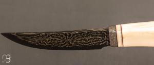    Couteau droit fait main par Jean Paul Sire - Ivoire de Phacochère et Damas