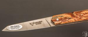  Couteau Laguiole en Aubrac modèle "Bee Back” bois d'Aubrac