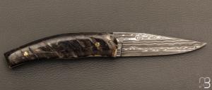   Couteau " custom " de Alain & Joris Chomilier - Corne de bélier et lame damas "Virus" de Vegas Forge