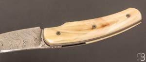  Couteau " custom " pliant de David Lespect - Ivoire de phacochère et lame damas