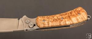 Couteau " Buffalo " par Éric Parmentier - Loupe de frêne et lame en RWL34
