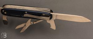   Couteau Synergy X Alox Bleu par Victorinox - 0.8226.22