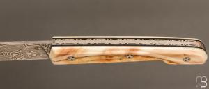 Couteau " Le Capi " par la Coutellerie Savignac - Ivoire de phacochère et lame en damasteel