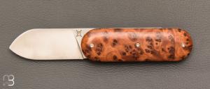 Couteau " Le Cerbère® " pliant par l'Atelier Les 2 Diables - Loupe de Thuya et 14c28N