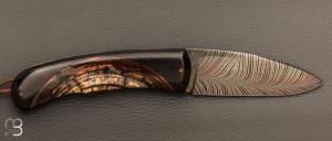  Couteau " Lock-Back " de Philippe Ricard - Ivoire de mammouth/ébène et lame damas plume