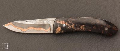   Couteau " custom " par Alain & Joris Chomilier - Bouleau madré stabilisé et damas Carbone Cuivre