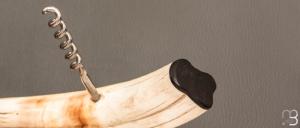 Tire-bouchon de José Viale - Défense de phacochère